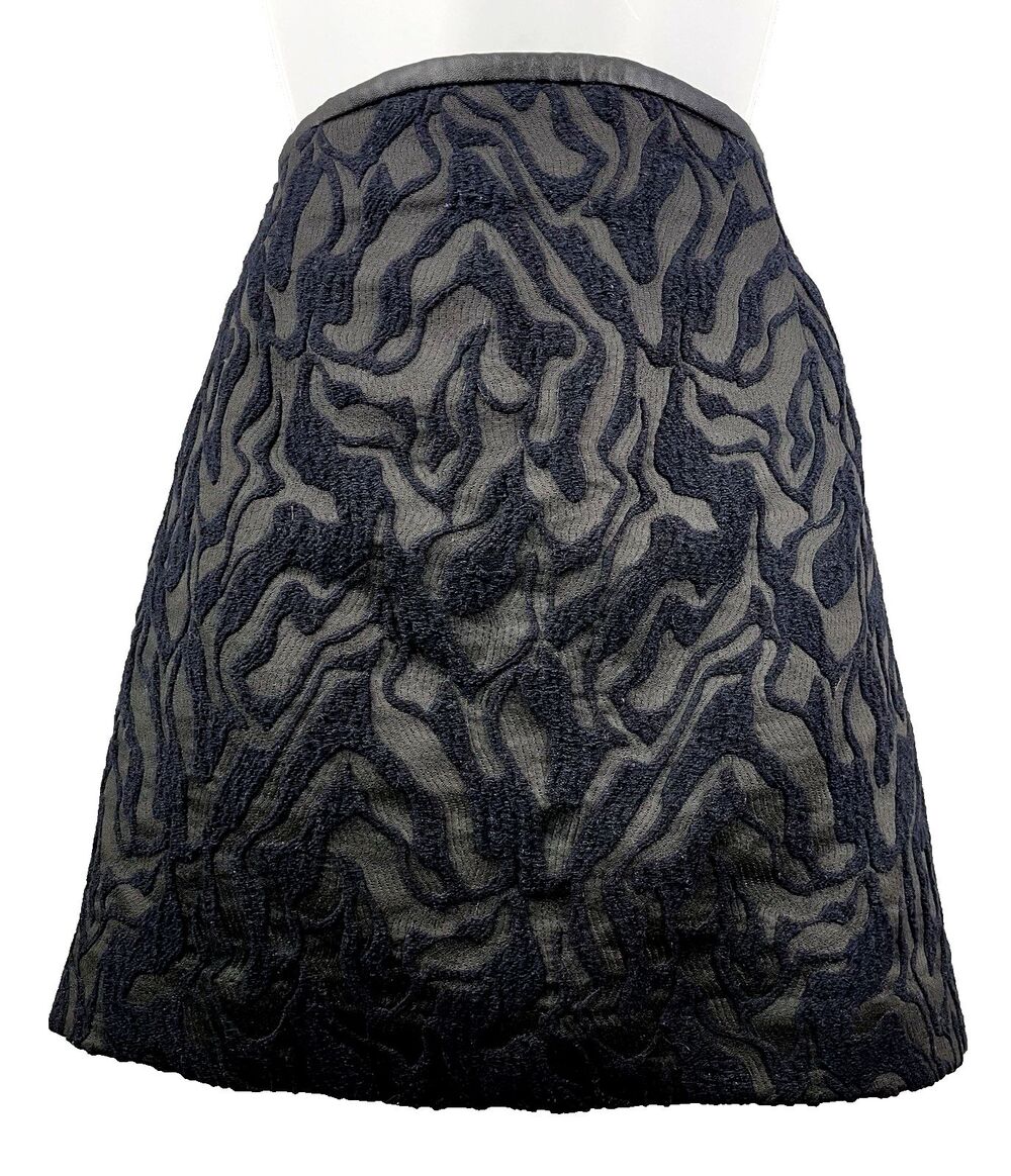 Zara 3D Burnout Look Mini Skirt L Textured Black Jacquard Party Holiday Dressy